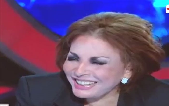  بالفيديو.. لبنى عبدالعزيز: "تعرضت للخيانة من كل أزواجي وأفضل ان الست تحب وماتتجوزش" !