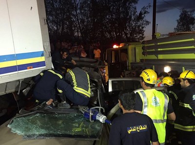 بالصور.. وفاة ثلاثة مصريين بحادث مروع في تبوك