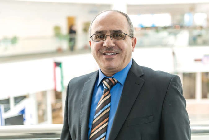 القائم باعمال
كلية ادارة الاعمال
في جامعة الخليج
دمحمد العليان