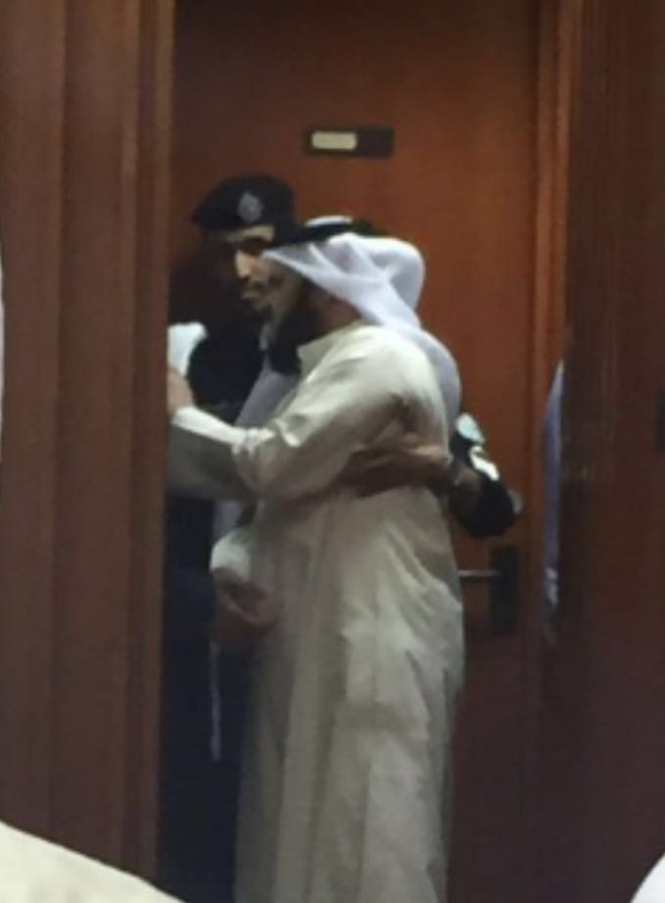 عقب جدل بينه وبين المحكمة.. البرغش يطلب رد القضاة في قضية سحب جنسيته الكويتية