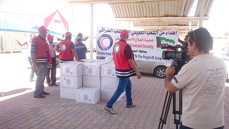 الكويت تقدم مساعدات لـ3 آلاف أسرة نازحة في البصرة 