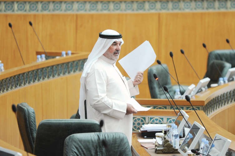 صالح عاشور﻿