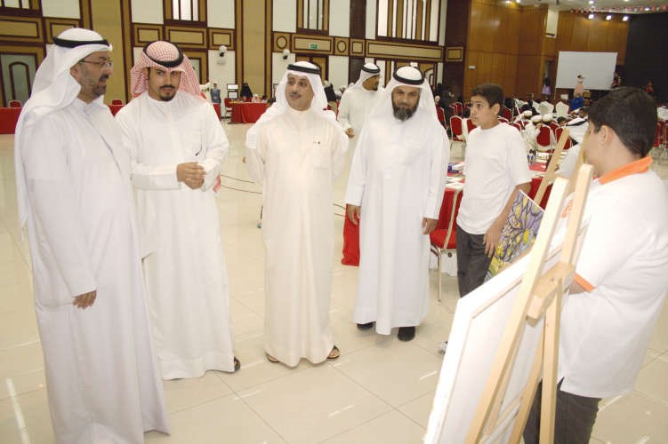 جانب من اللوحات المعروضة في المهرجان﻿