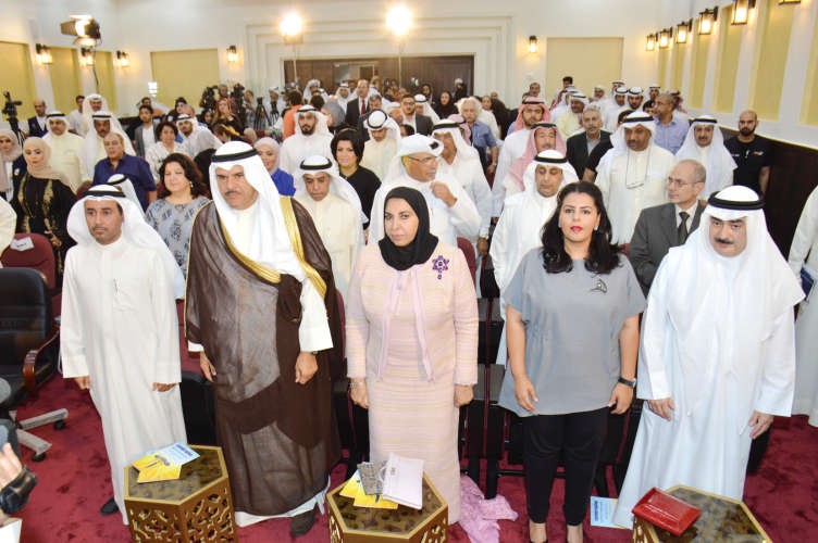 الشيخ سلمان الحمود والشيخة دسعاد الصباح والشيخة باسمة الصباح في مقدمة حضور الحفل