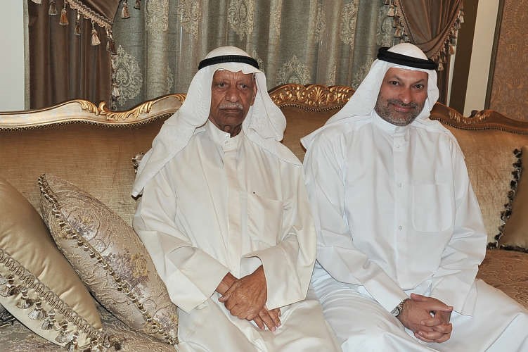 عبدالله الماجد مع ولده عبدالرحمن