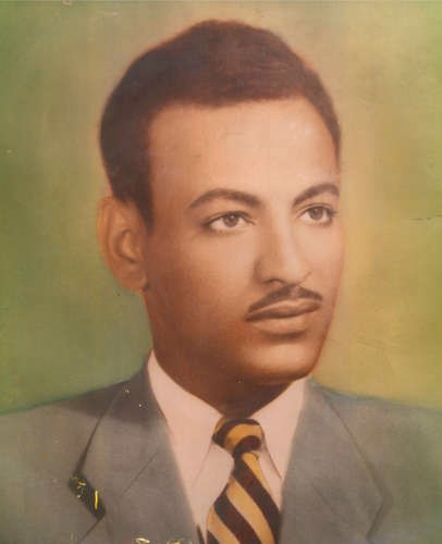 وصورة له في لبنان قبل 40 عاما