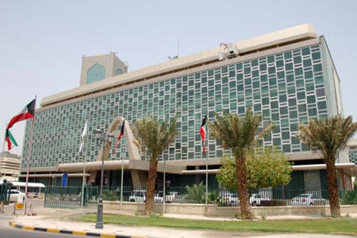 البلدية: تحصيل رسوم 7823 دينار تجديد تراخيص في الأحمدي خلال مارس