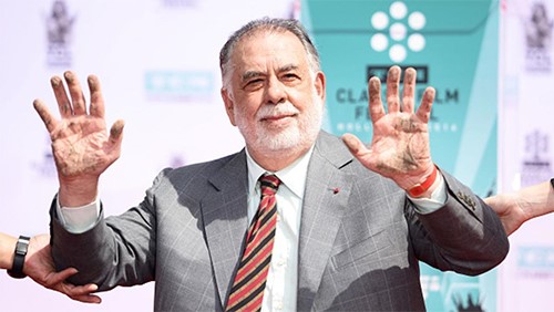 هوليوود "تخلّد" مخرج الأب الروحي