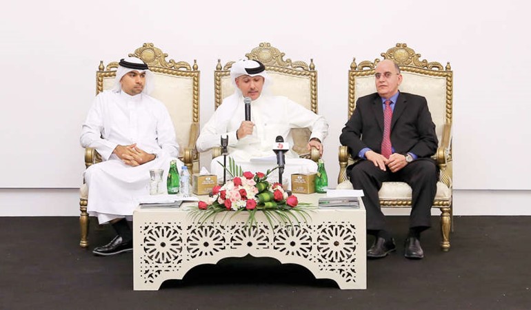 عبدالله الشاهين متحدثا خلال المؤتمر الصحافي ﻿