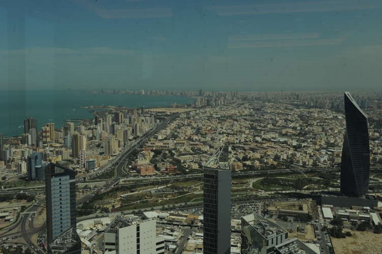 الركود العقاري سيطر على سوق العقار الكويتي خلال الربع الاول نتيجة تذبذب اسعار النفط واتساع العجز المالي بميزانية الكويت هاني الشمري﻿