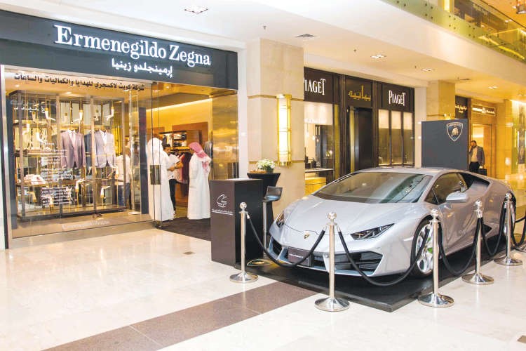 لامبورغيني هوراكان LP580-2 خلال تواجدها في مجمع الصالحية