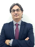 عادل منذر