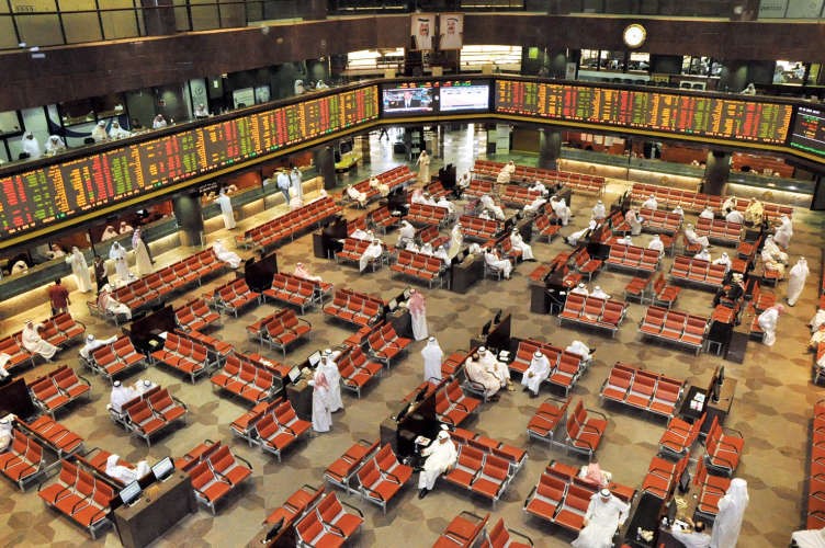 33 شركة مدرجة شهدت تحولات في نتائجها المالية لـ 2015﻿