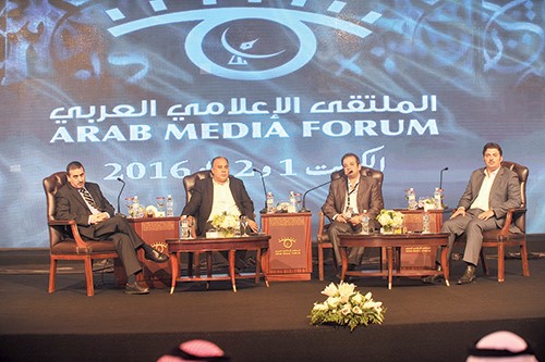دامجد القاضي ودهاني البدري وعصام الحجاوي واياد ابو خرمة خلال احدى جلسات الملتقى الاعلامي احمد علي﻿

