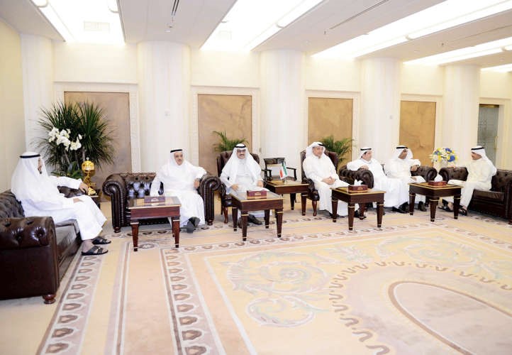  وخلال لقائه رئيس واعضاء الهيئة العامة لمكافحة الفساد