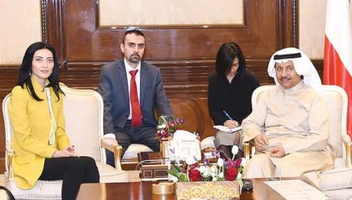 سمو الشيخ جابر المبارك مستقبلا وزيرة العدل بجمهورية ارمينيا اربينة هوفنيسان ﻿