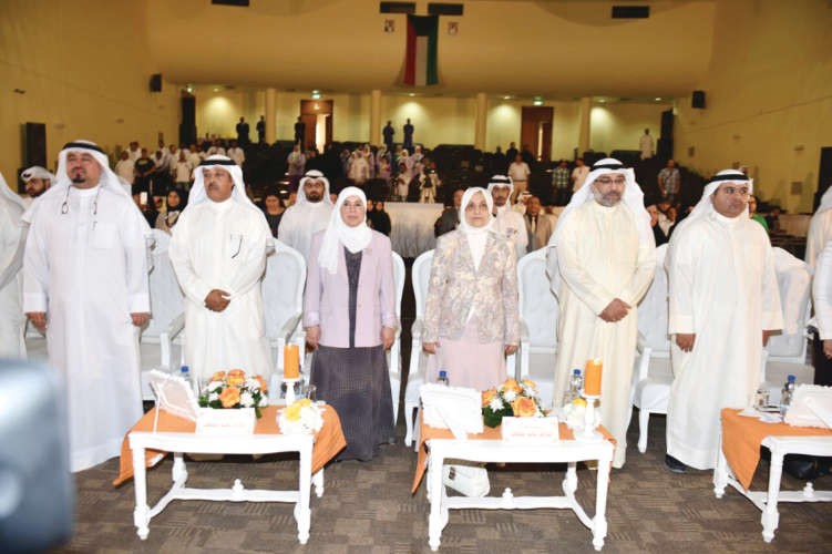  هند الصبيح ودفاطمة الملا ودطارق الشطي ومسلم السبيعي وبدر الرفاعي وماجد الصالح 