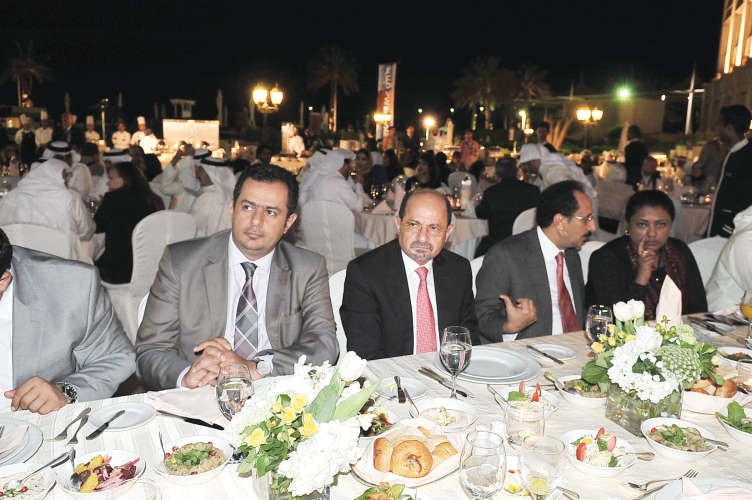 عدد من الحضور ﻿