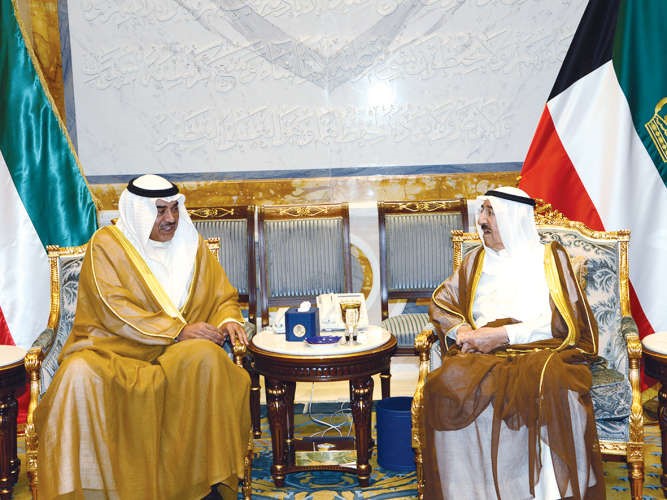 صاحب السمو الامير الشيخ صباح الاحمد مستقبلا الشيخ صباح الخالد ﻿