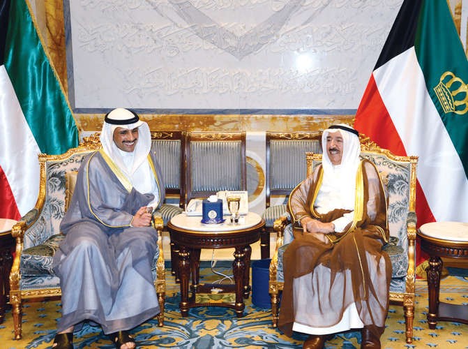 صاحب السمو الامير الشيخ صباح الاحمد مستقبلا مرزوق الغانم﻿