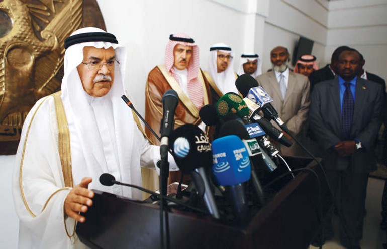 علي النعيمي خلال مؤتمر صحافي في السودان امسافپ﻿