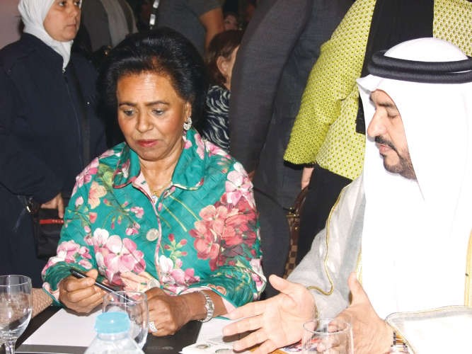 الشيخة فريحة الاحمد متحدثة خلال المؤتمر