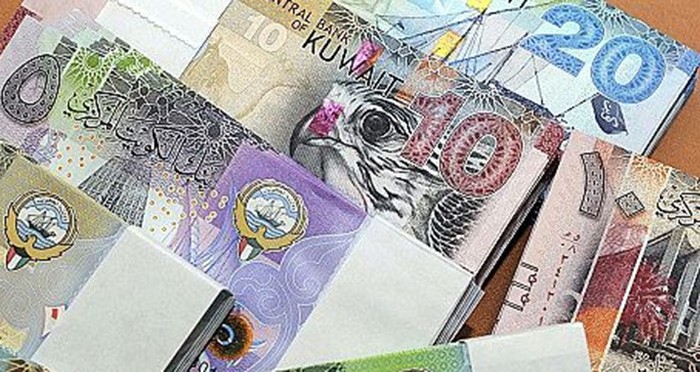 مواطنة تتهم موقع توصيل طلبات بسرقة 118 ديناراً من رصيدها على 3 عمليات
