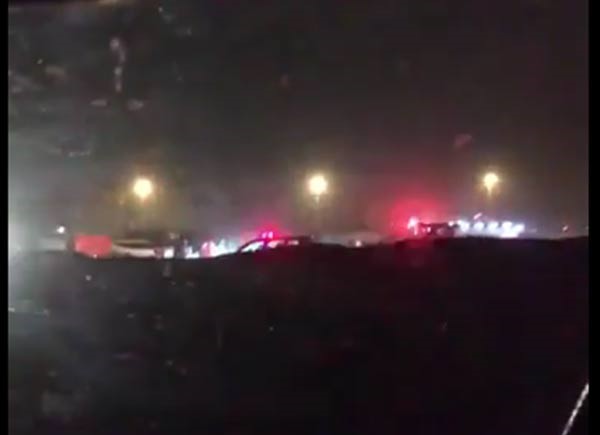 حالياً سقوط خيمة عزاء في "الجهراء" بسبب العاصفة الرملية.. وتواجد عدد كبير من رجال الإطفاء والإسعاف والداخلية بالموقع ولا إصابات
