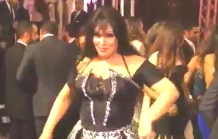 بالفيديو.. كيف رقصت فيفى عبده في زفاف نجل  السبكى ؟