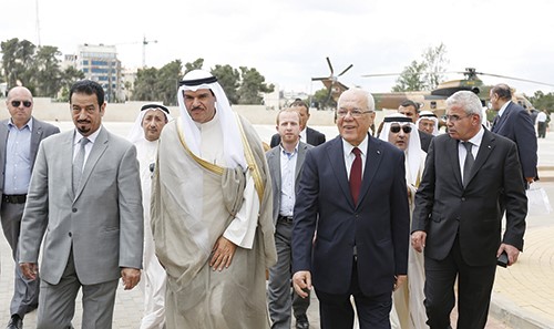 الشيخ سلمان الحمود والوفد المرافق لدى وصوله الى رام الله