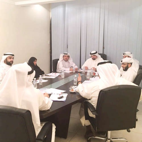 جانب من اجتماع مجلس ادارة جمعية العلاقات العامة