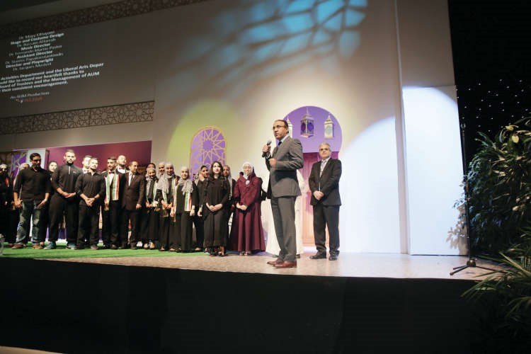 طلبة AUM أبدعوا في عرض «العنقاء» المسرحي المتميز