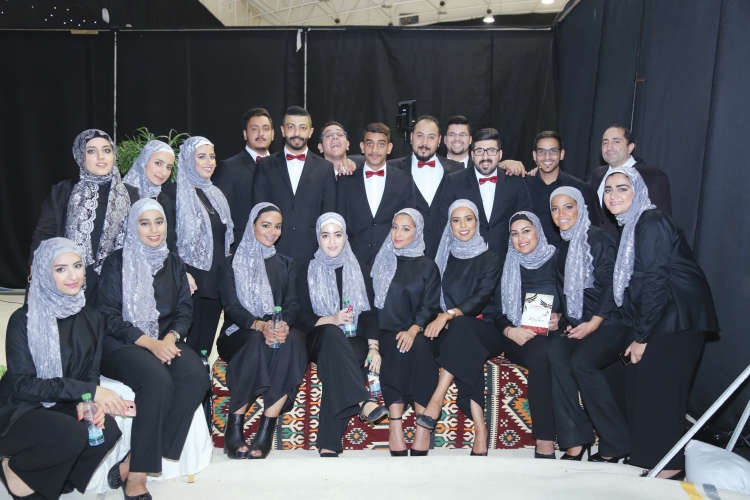 طلبة AUM أبدعوا في عرض «العنقاء» المسرحي المتميز