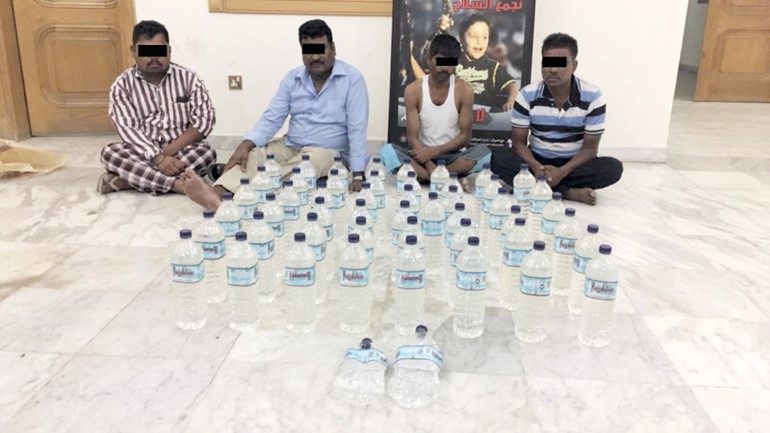 الوافدون وامامهم الخمور