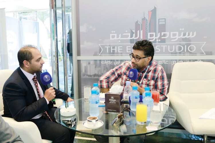 تغطيات اعلامية وفعاليات متنوعة تتميز بها معارض النخبة