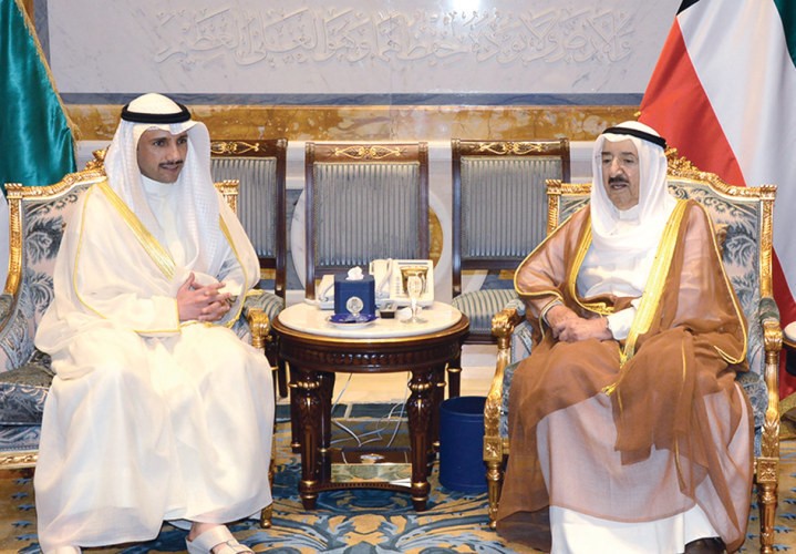 صاحب السمو الامير الشيخ صباح الاحمد مستقبلا مرزوق الغانم 