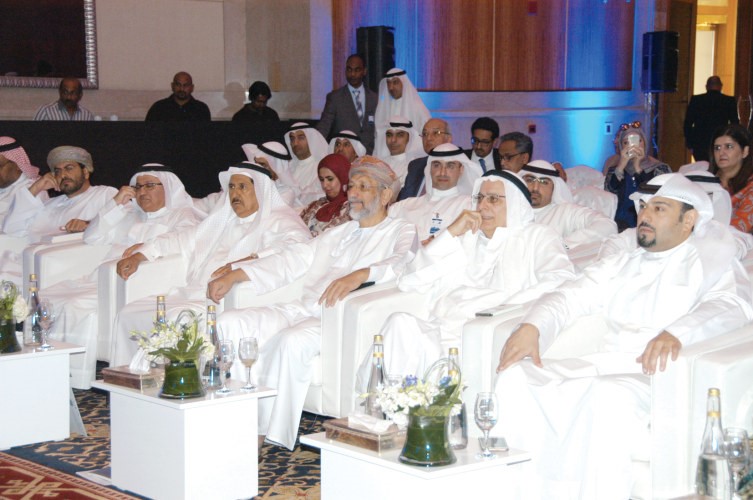 حضور كبير للمشاركين في المؤتمر﻿
