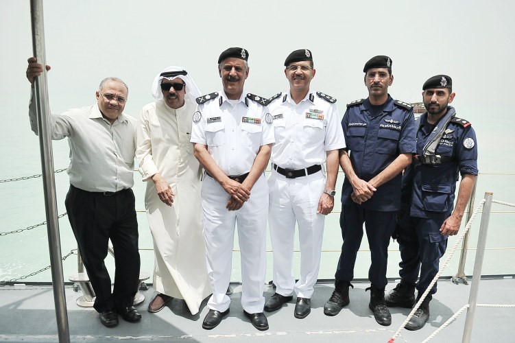 اللواء النصر الله يتوسط العميري والرشيدي والصباح والزميلين جاسم التنيب وامير زكي	احمد علي
﻿