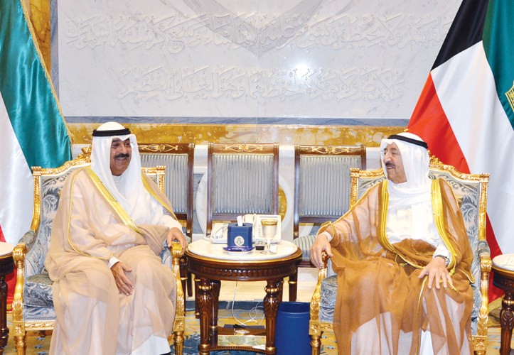 صاحب السمو الامير الشيخ صباح الاحمد لدى استقباله نائب رئيس الحرس الوطني الشيخ مشعل الاحمد ﻿