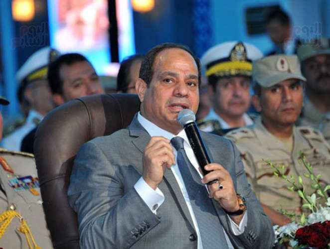 الرئيس المصري عبدالفتاح السيسي متحدثا امس خلال افتتاحه 32 مشروعا تنمويا جديدا