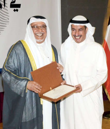 الجراح كرّم متقاعدي الديوان الأميري: شكراً على تحمّل المسؤولية وصون الأمانة 
