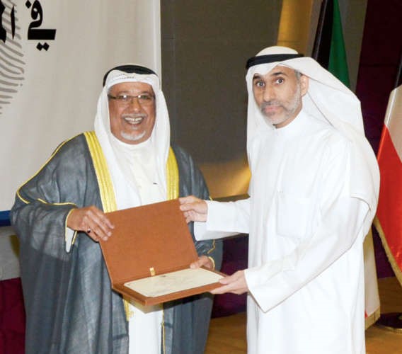 الجراح كرّم متقاعدي الديوان الأميري: شكراً على تحمّل المسؤولية وصون الأمانة 