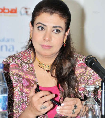 نشوى مصطفى
