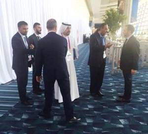 الشيخ احمد الفهد والشيخ طلال الفهد مع الامير علي بن الحسين