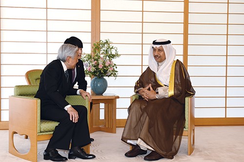 جانب من لقاء امبراطور اليابان اكيهيتو وسمو رئيس الوزراء الشيخ جابر المبارك﻿