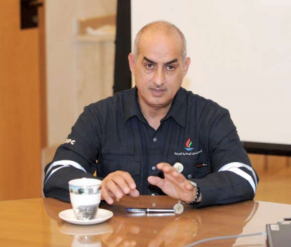 ممحمد منصور العجمي يقوم بشرح تفصيلي عن خطوات الصيانة في مصفاة ميناء عبدالله﻿