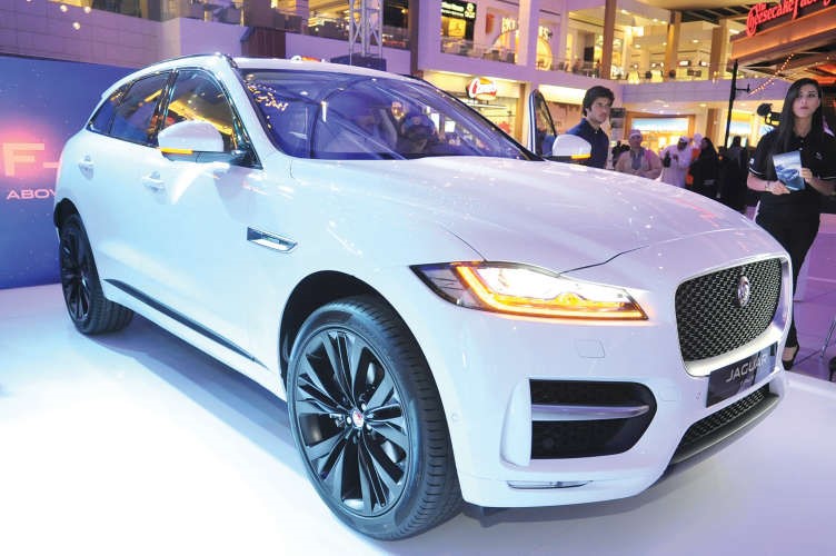 «الزياني» تكشف عن جاكوار F-PACE الجديدة كلياً