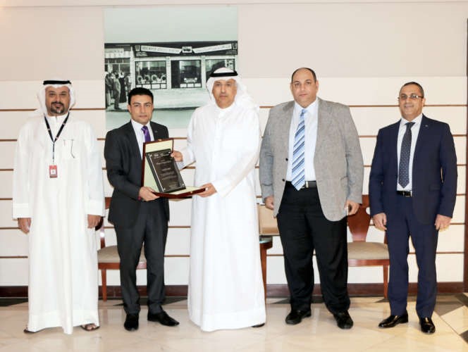 صالح البابطين مكرما الفائز