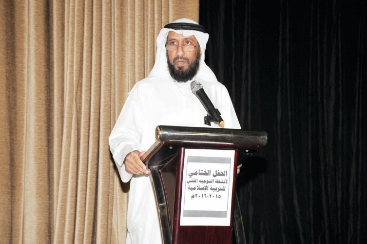 خالد الخراز يلقي قصيدة﻿