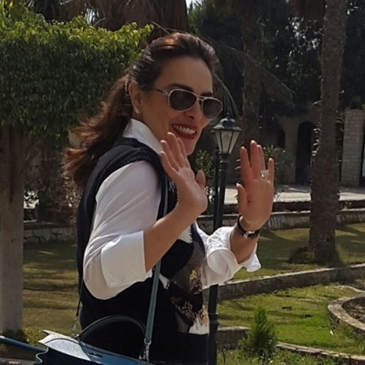 شاهد.. شريهان تكشف بصورة للمرّة الأولى عن أثار السرطان على وجهها